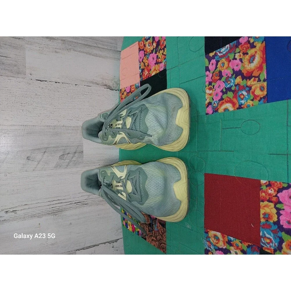 Salomon gently used